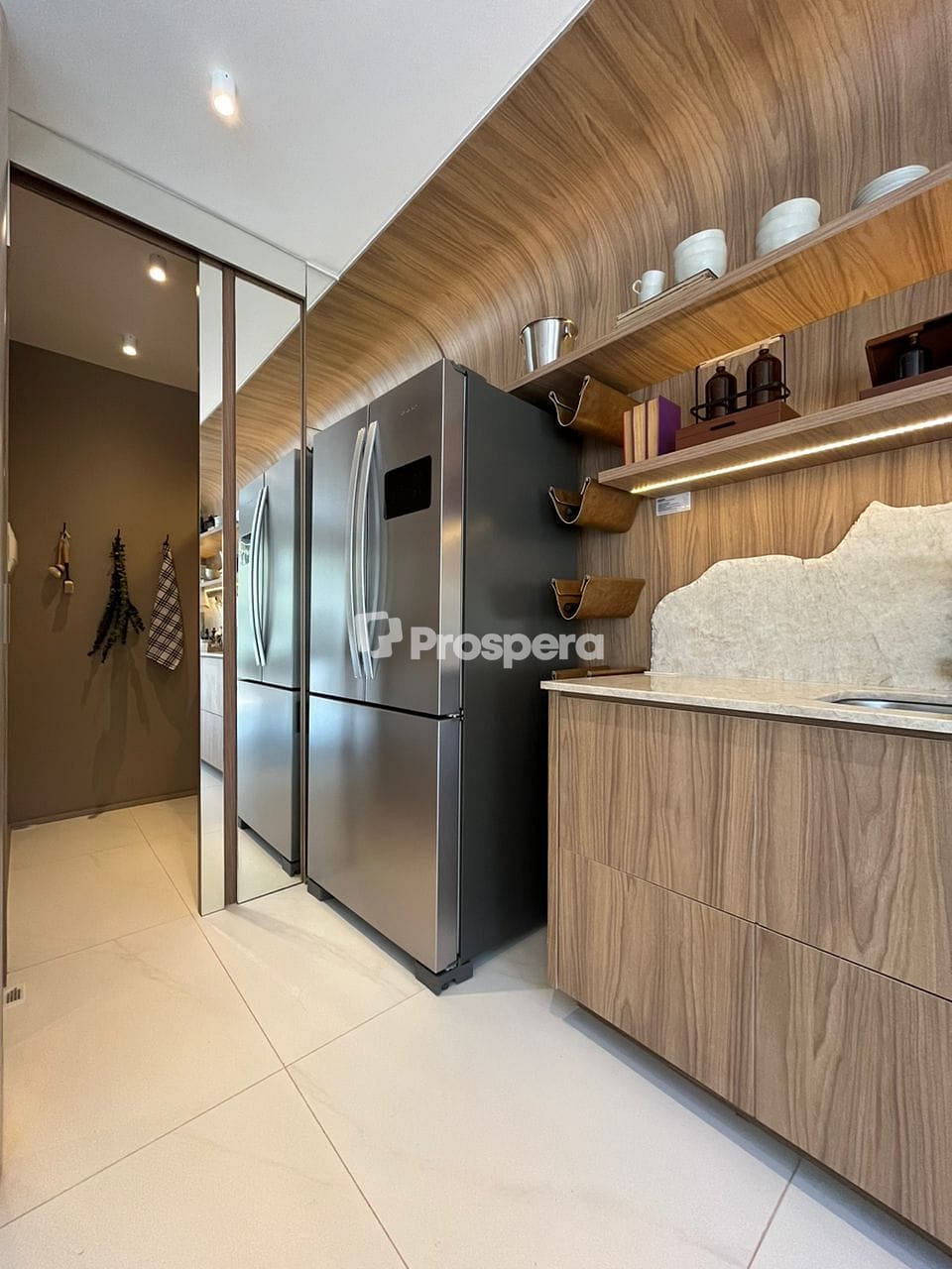 Apartamento à venda com 2 quartos, 68m² - Foto 30