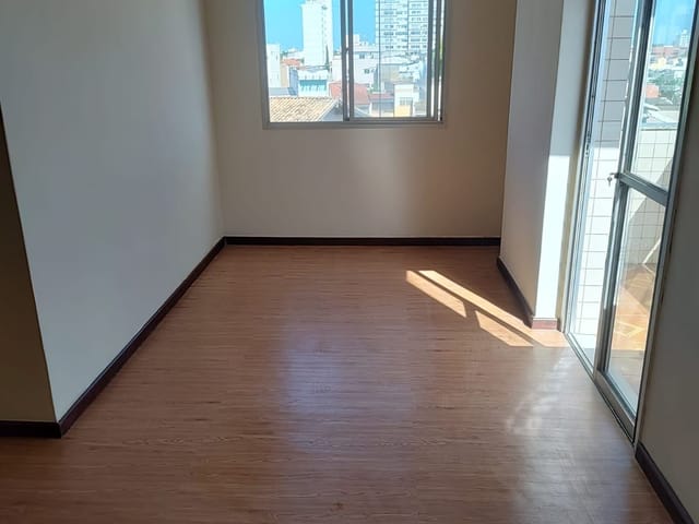 Apartamento 2 quartos e 3 banheiros, para alugar, no bairro Centro em Campos dos Goytacazes