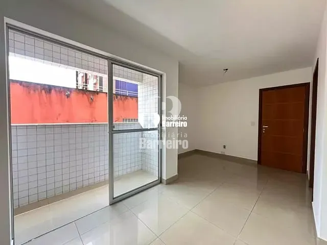 Apartamento 3 quartos e 1 banheiro, à venda, no bairro Barreiro em Belo Horizonte