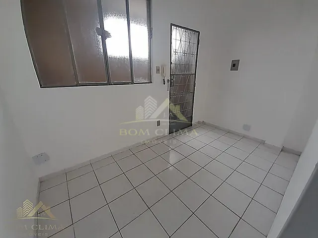 Apartamento 1 quarto e 1 banheiro, para alugar, no bairro Santa Terezinha em Juiz de Fora