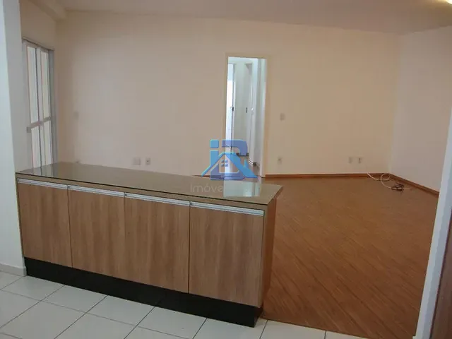 Apartamento com 118m² 3 quartos e 5 banheiros, para alugar, no bairro Centro em Itatiba