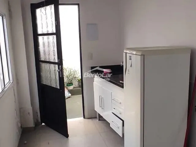 Kitnet com 20m² 1 quarto e 1 banheiro, para alugar, no bairro Cambuci em São Paulo