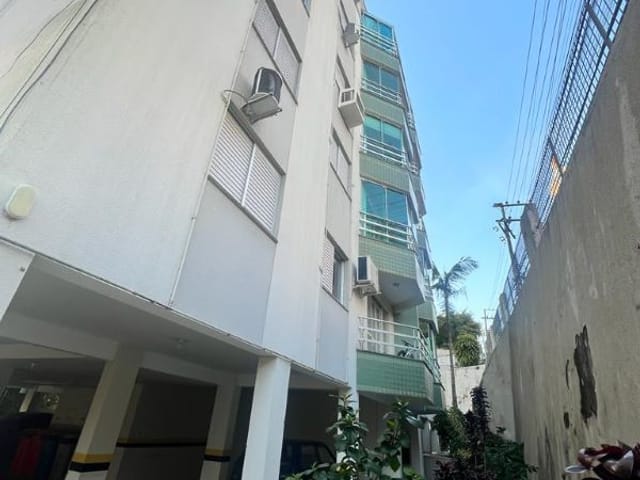 Apartamento com 112m² 3 quartos e 2 banheiros, para alugar, no bairro Pantanal em Florianópolis