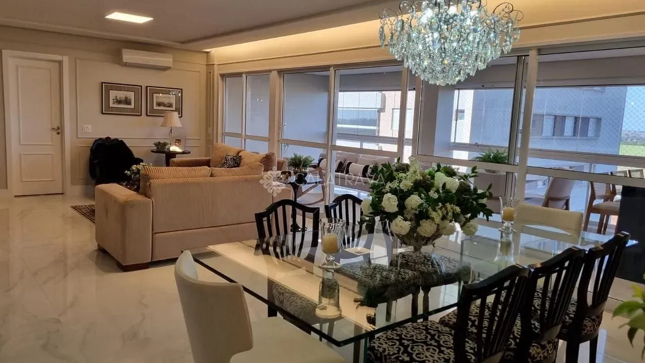 Apartamento, 3 quartos, 174 m² - Foto 1