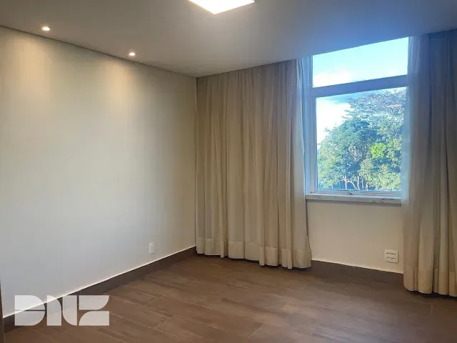 Apartamento 2 quartos e 2 banheiros, à venda, no bairro Asa Norte em Brasília