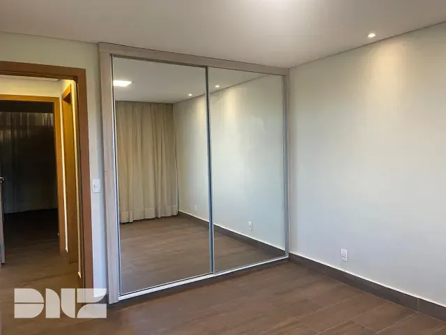 Apartamento 2 quartos e 2 banheiros, à venda, no bairro Asa Norte em Brasília