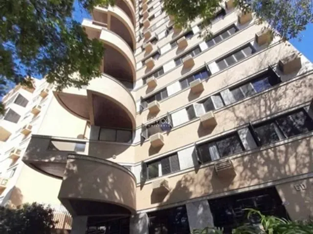 Apartamento com 270m² 3 quartos e 2 banheiros, à venda, no bairro Centro em Cascavel