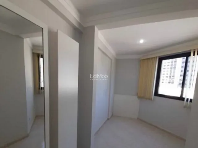 Apartamento com 270m² 3 quartos e 2 banheiros, à venda, no bairro Centro em Cascavel