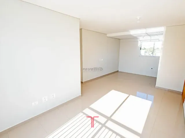 Apartamento com 77m² 3 quartos e 1 banheiro, para alugar, no bairro Fazendinha em Curitiba