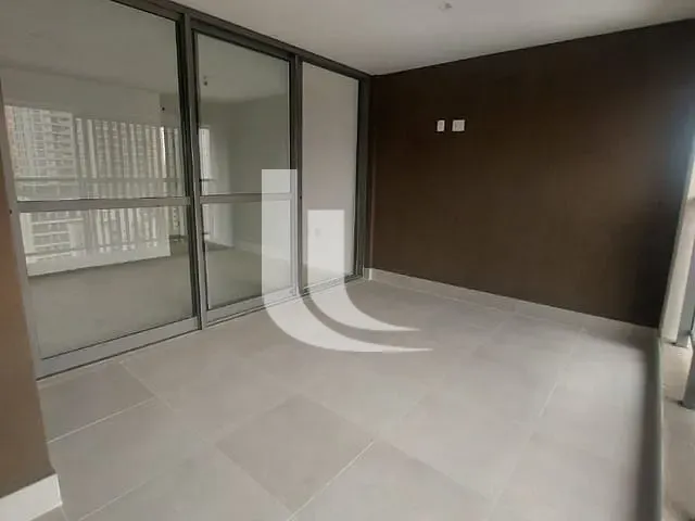 Apartamento 2 quartos e 1 banheiro, à venda, no bairro Itaim Bibi em São Paulo