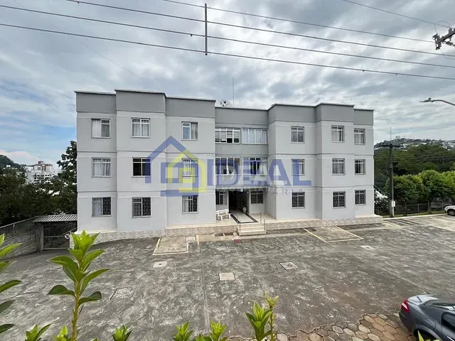 Apartamento com 78m² 3 quartos e 1 banheiro, à venda, no bairro Cinquentenário em Concórdia