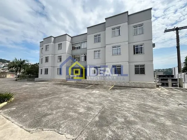 Apartamento com 78m² 3 quartos e 1 banheiro, à venda, no bairro Cinquentenário em Concórdia