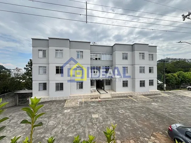 Apartamento com 78m² 3 quartos e 1 banheiro, à venda, no bairro Cinquentenário em Concórdia