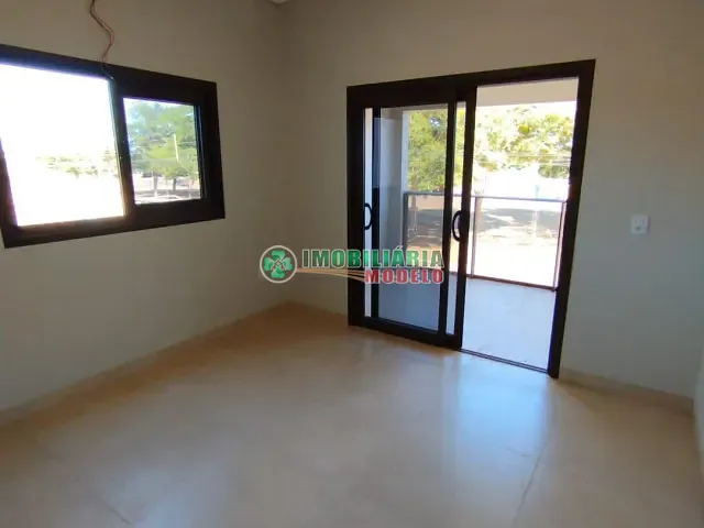 Apartamento 2 quartos e 1 banheiro, para alugar, no bairro Jardim Tropical em Canarana