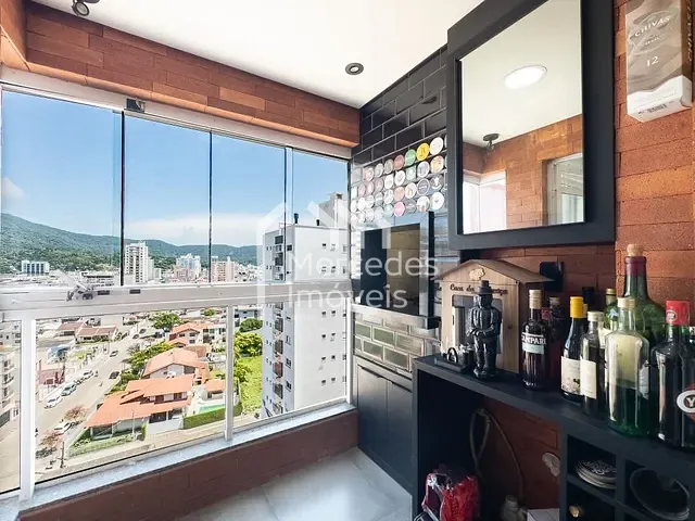 Apartamento com 110m² 2 quartos e 3 banheiros, à venda, no bairro Vila Operária em Itajaí