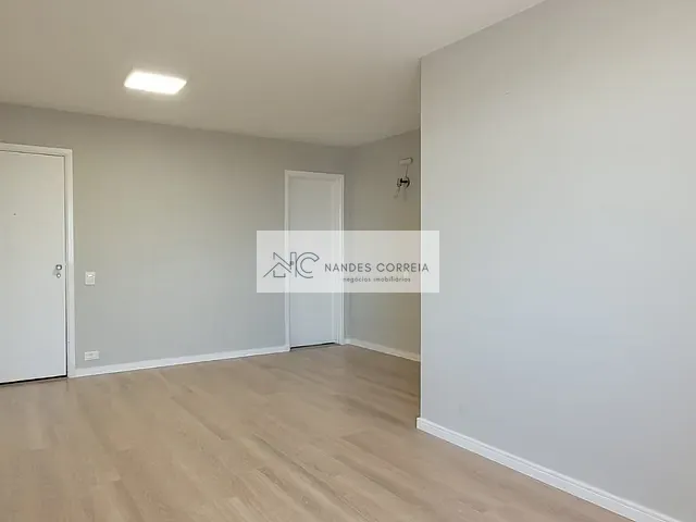 Apartamento 3 quartos e 2 banheiros, à venda, no bairro Vila Larsen 1 em Londrina