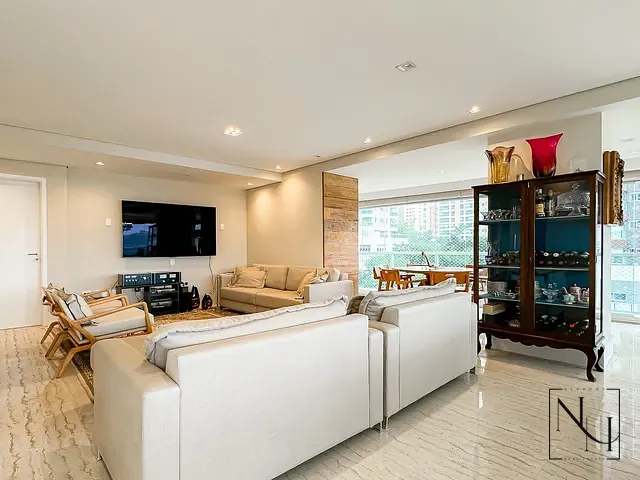 Apartamento com 210m² 3 quartos e 5 banheiros, à venda, no bairro Campo Belo em São Paulo