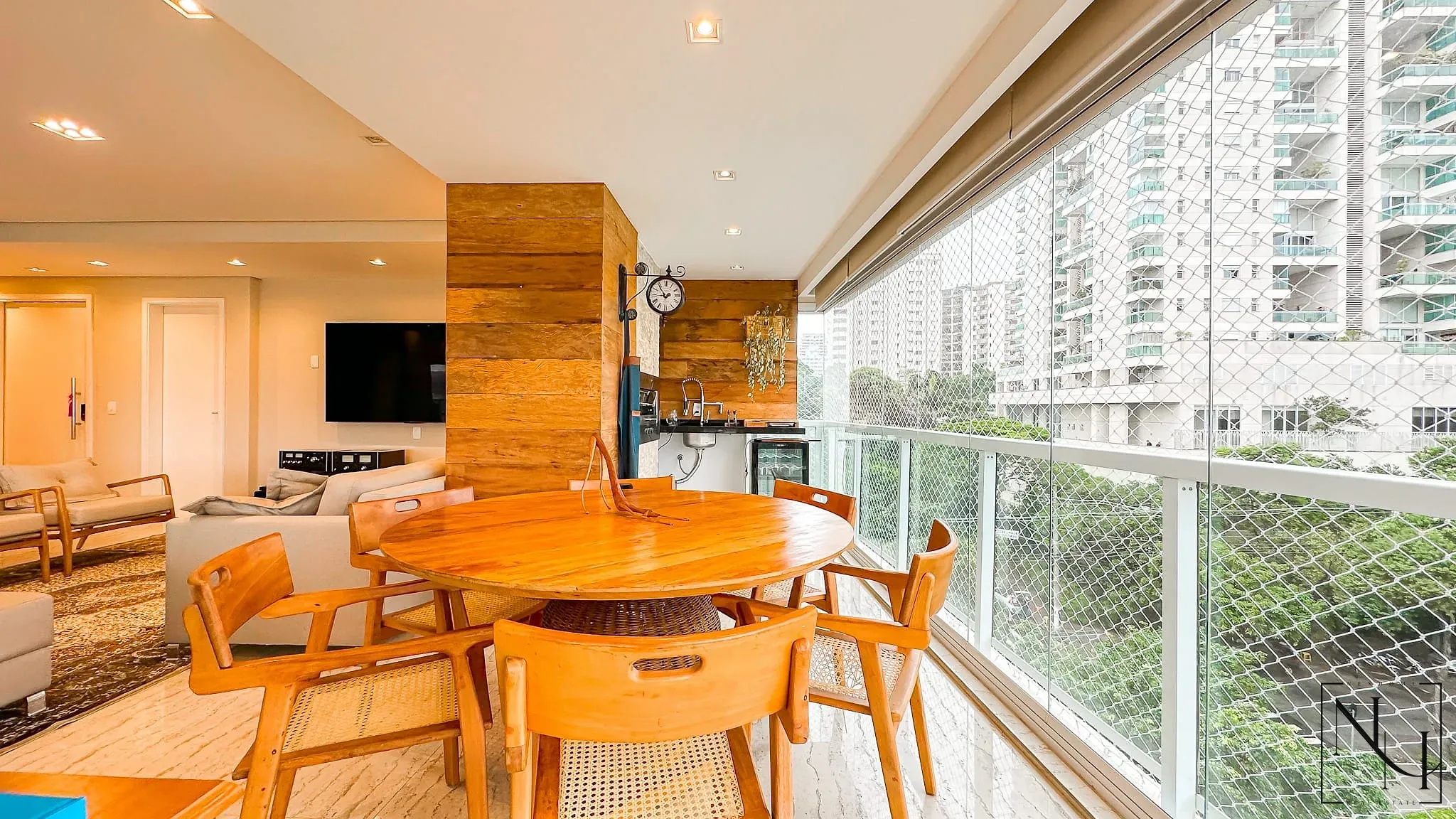 Apartamento, 3 quartos, 210 m² - Foto 1
