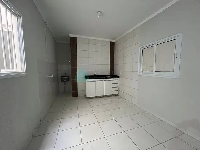 Apartamento 3 quartos e 1 banheiro, para alugar, no bairro Setor Universitário em Catalão