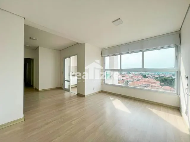 Apartamento com 165m² 3 quartos e 2 banheiros, à venda, no bairro Centro em Itapira