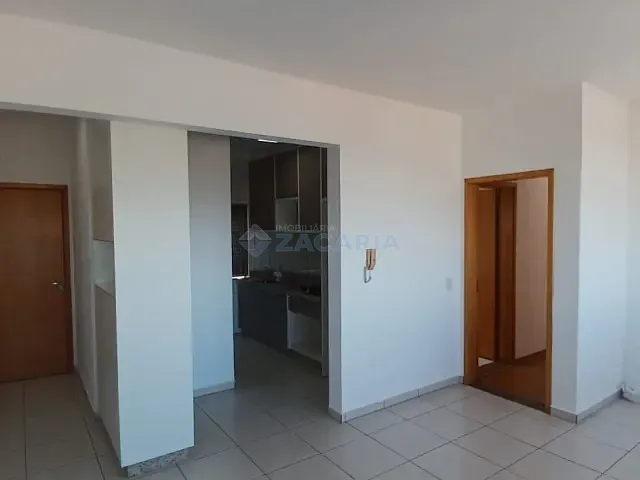 Apartamento 3 quartos e 1 banheiro, à venda, no bairro Vila Monte Castelo em Apucarana