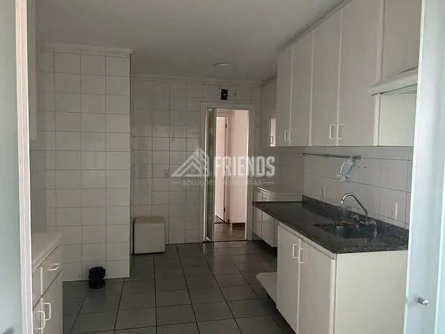 Apartamento com 100m² 4 quartos e 2 banheiros, para alugar, no bairro Vila Cordeiro em São Paulo
