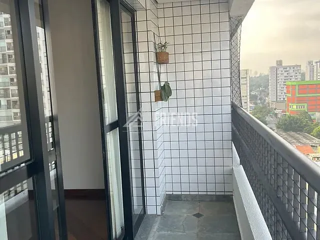 Apartamento com 100m² 4 quartos e 2 banheiros, para alugar, no bairro Vila Cordeiro em São Paulo