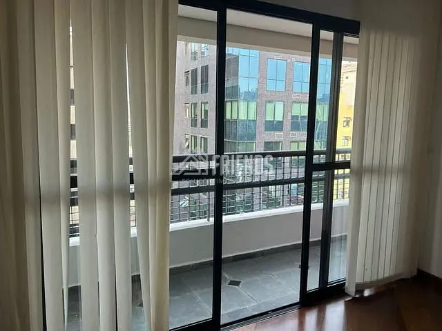 Apartamento com 100m² 4 quartos e 2 banheiros, para alugar, no bairro Vila Cordeiro em São Paulo