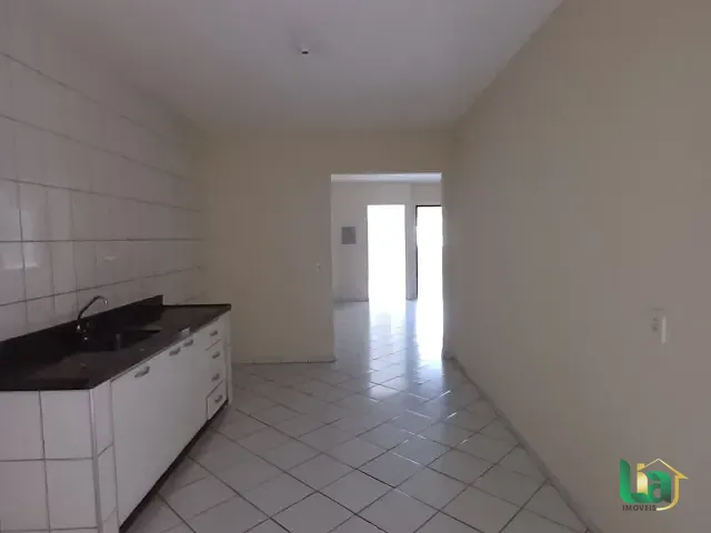 Apartamento 2 quartos e 2 banheiros, para alugar, no bairro Dornelas em Muriaé