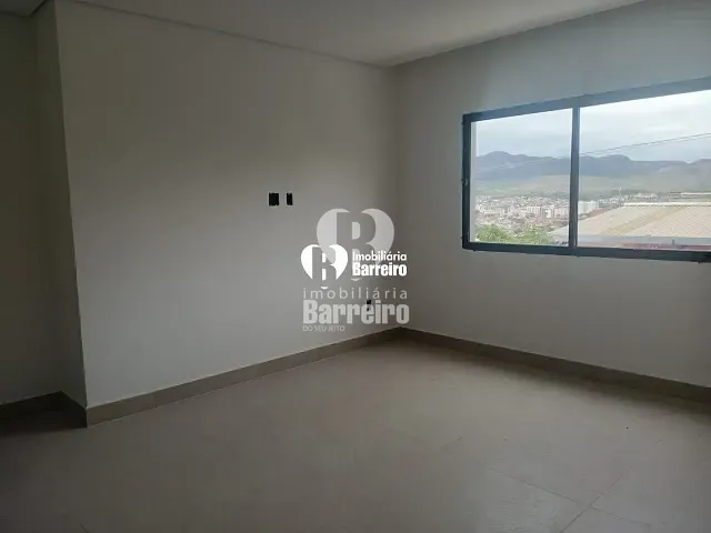 Apartamento 3 quartos e 1 banheiro, à venda, no bairro Barreiro em Belo Horizonte