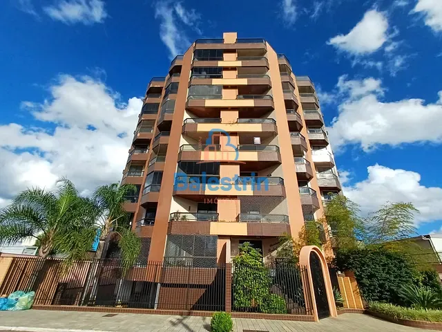 Apartamento com 163m² 3 quartos e 2 banheiros, à venda, no bairro Centro em Fraiburgo
