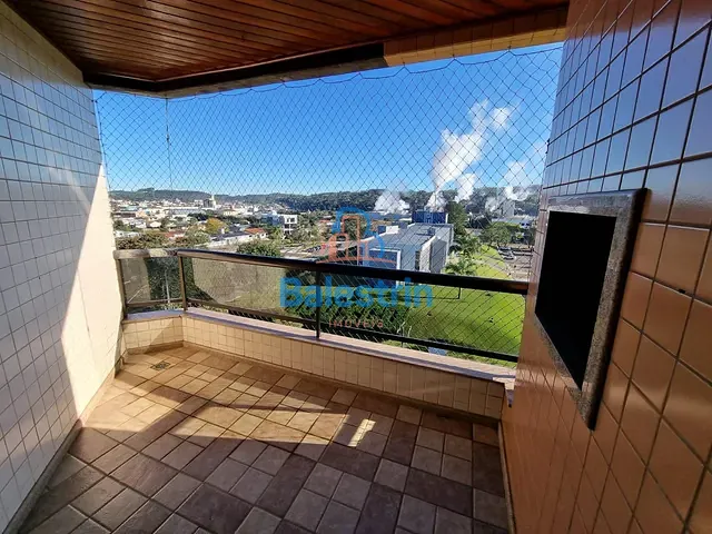 Apartamento com 163m² 3 quartos e 2 banheiros, à venda, no bairro Centro em Fraiburgo