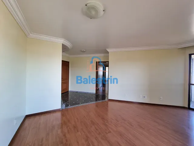 Apartamento com 163m² 3 quartos e 2 banheiros, à venda, no bairro Centro em Fraiburgo