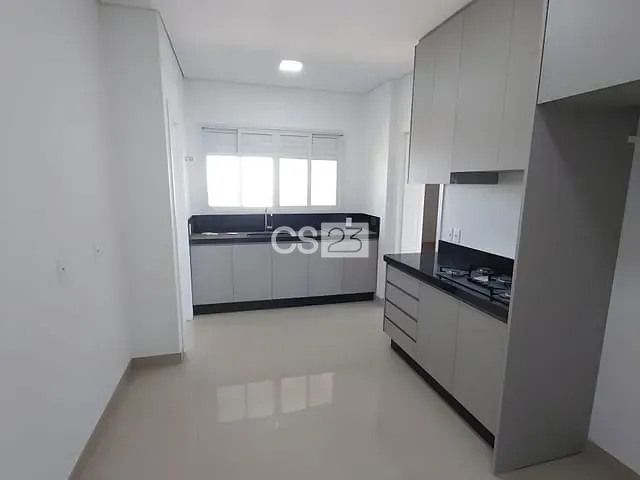 Apartamento com 303m² 3 quartos e 2 banheiros, à venda, no bairro Setor 01 em Cornélio Procópio
