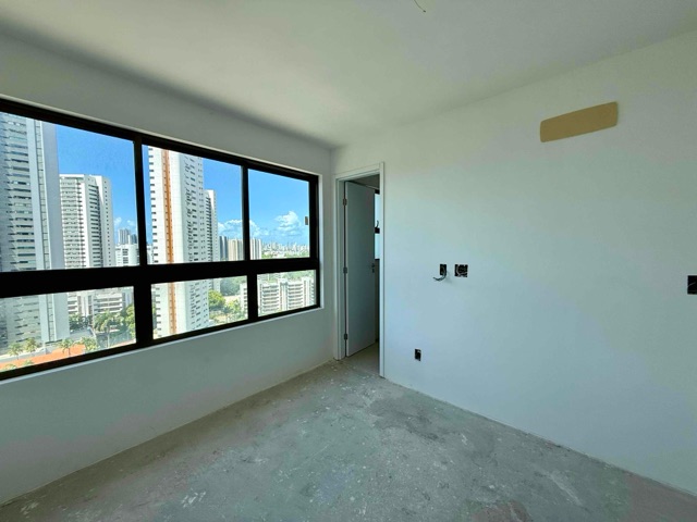 Apartamento 4 quartos e 6 banheiros, à venda, no bairro Monteiro em Recife