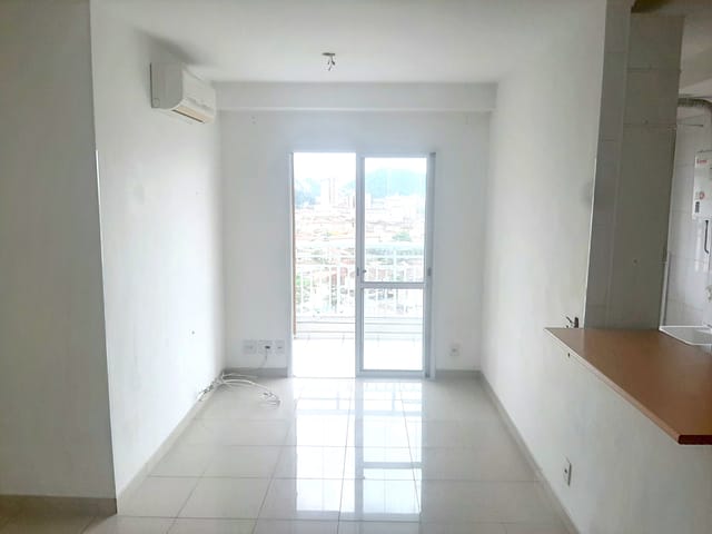 Foto do Apartamento - Apartamento para locação de 2 quartos frente pra rua, andar alto, com suíte e vaga suficiente no Acquaplay Santos no Marapé. | eHG Imóveis