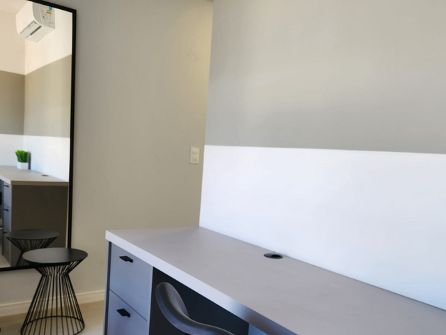 Apartamento 2 quartos e 2 banheiros, para alugar, no bairro Centro em Florianópolis