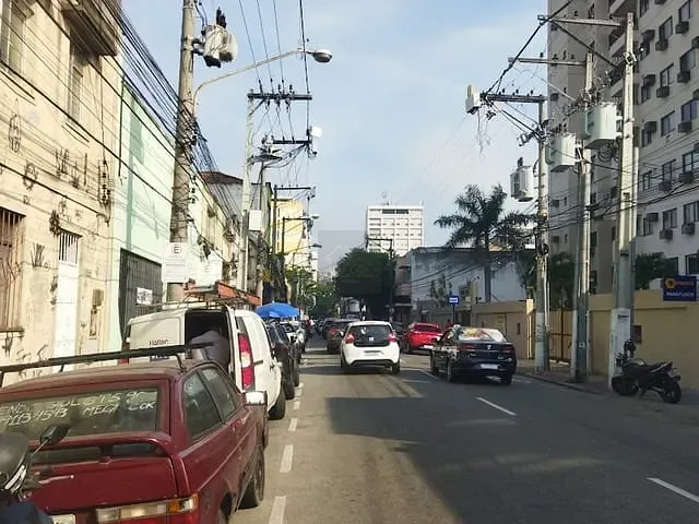 Apartamento com 200m² 5 quartos e 3 banheiros, para alugar, no bairro Centro em Niterói