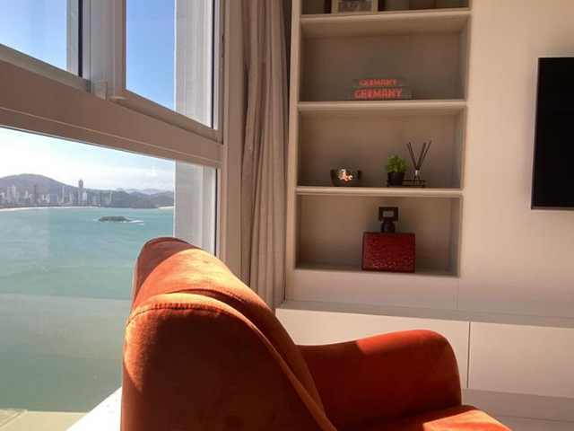 Apartamento com 526m² 4 quartos e 6 banheiros, à venda, no bairro Centro em Balneário Camboriú