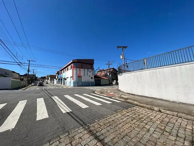 Apartamento com 355m² 4 quartos e 3 banheiros, à venda ou para alugar, no bairro Centro em Atibaia