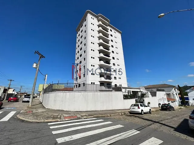 Apartamento com 355m² 4 quartos e 3 banheiros, à venda ou para alugar, no bairro Centro em Atibaia