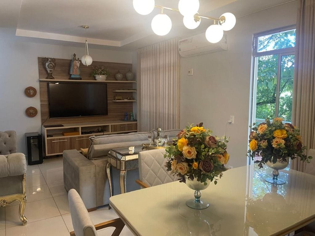 Apartamento à venda com 3 quartos, 104m² - Foto 2