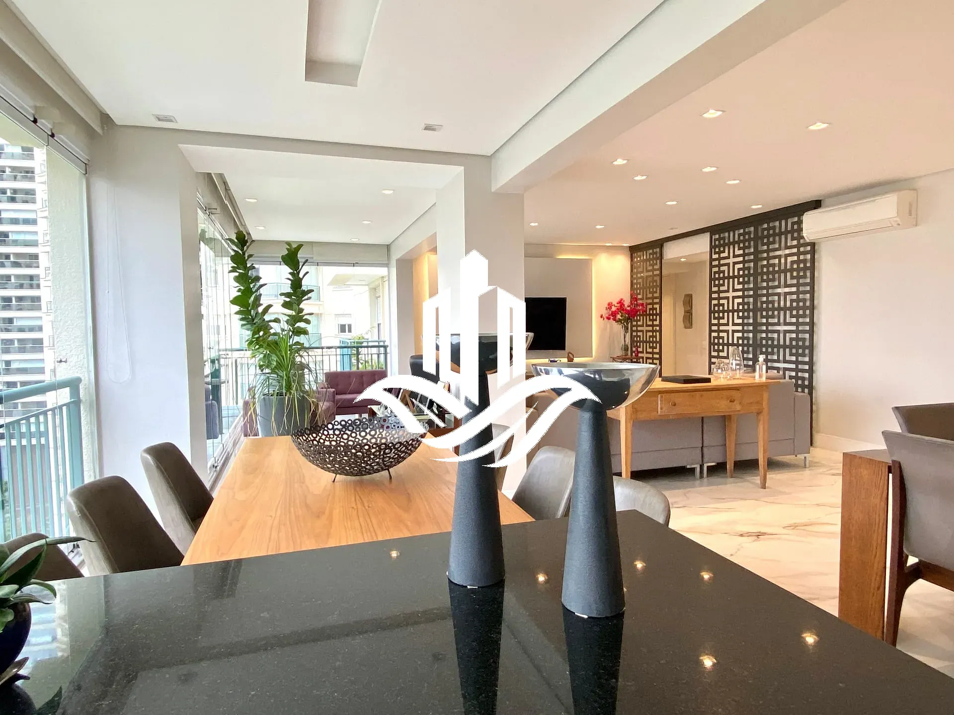 Apartamento, 3 quartos, 168 m² - Foto 2