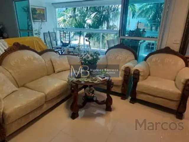 Apartamento com 188m² 3 quartos e 2 banheiros, à venda, no bairro Centro em Londrina