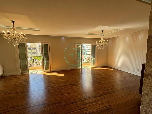 Apartamento com 210m² 3 quartos e 3 banheiros, à venda, no bairro Centro em Londrina