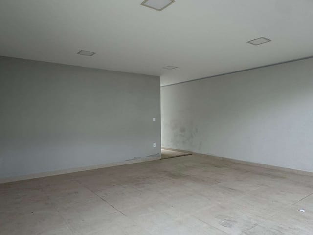 Casa 4 quartos e 4 banheiros, para alugar, no bairro VILA BASTOS em Itaperuna