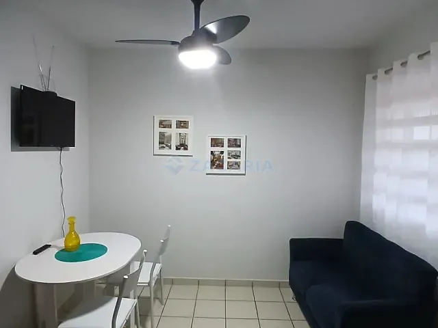 Apartamento 1 quarto e 1 banheiro, para alugar, no bairro Centro em Apucarana