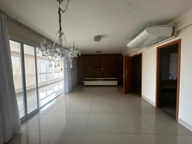 Apartamento com 230m² 4 quartos e 3 banheiros, para alugar, no bairro Setor Bueno em Goiânia