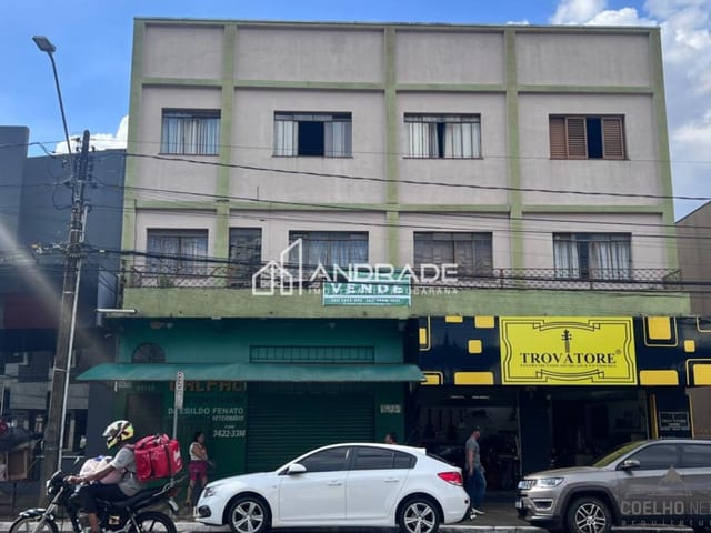 Apartamento com 755m² 3 quartos e 1 banheiro, à venda, no bairro Centro em Apucarana