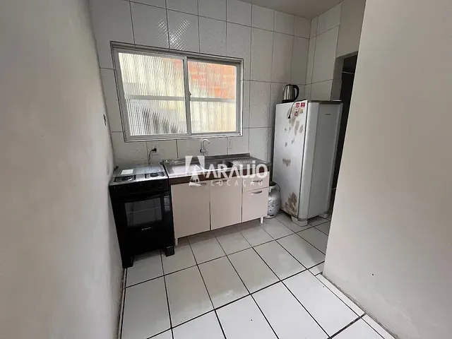 Apartamento 1 quarto e 1 banheiro, para alugar, no bairro Centro em Navegantes